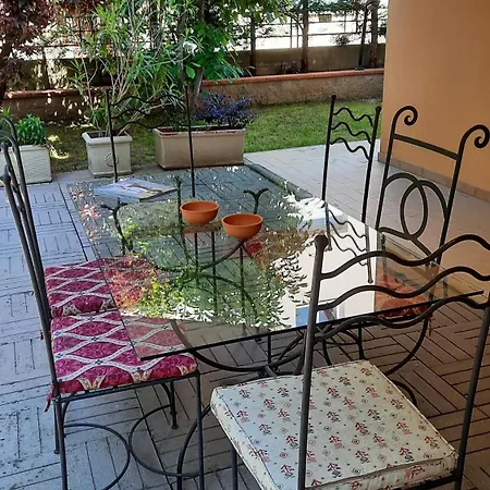 San Lorenzo 66 Apartment *